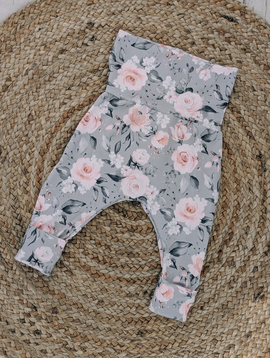 Pantalon évolutif fleurs rose